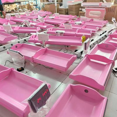 Escala para medir el peso y la altura de los bebés con resultados precisos de tamaño de producto de 129*50*30 cm
