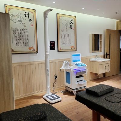 Kiosco de telemedicina equipado con función SDK y conexión WiFi para el control de salud