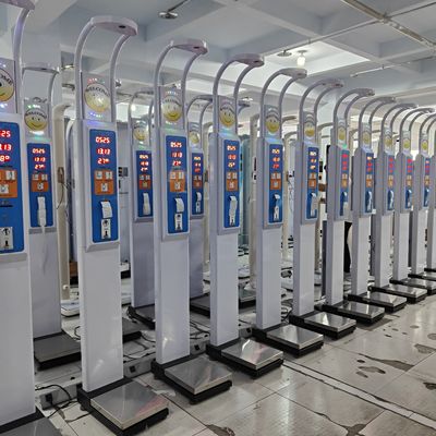 500 kg 200 kg Ultrasonido de monedas de peso y altura operados IMC Balanza de farmacia