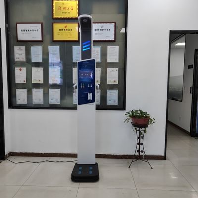 Máquina de IMC OEM ODM para comprobar la composición corporal de la altura, peso y tamaño total 43*61*240cm