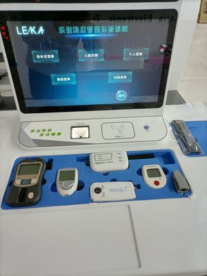 Quiosco de telemedicina con pantalla LCD HD para control de salud y presión arterial de todo el cuerpo