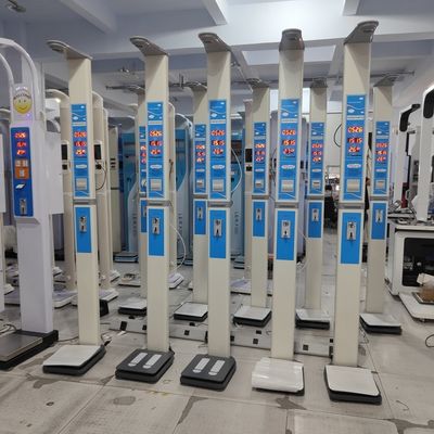 Escala de equilibrio de pie del IMC por ultrasonidos con rango de peso de 1 a 200 kg y medición de altura