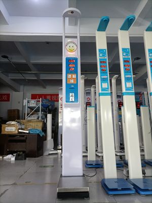 Máquina de diagnóstico de salud personal con pantalla LED Balanza automática para AC100-240V